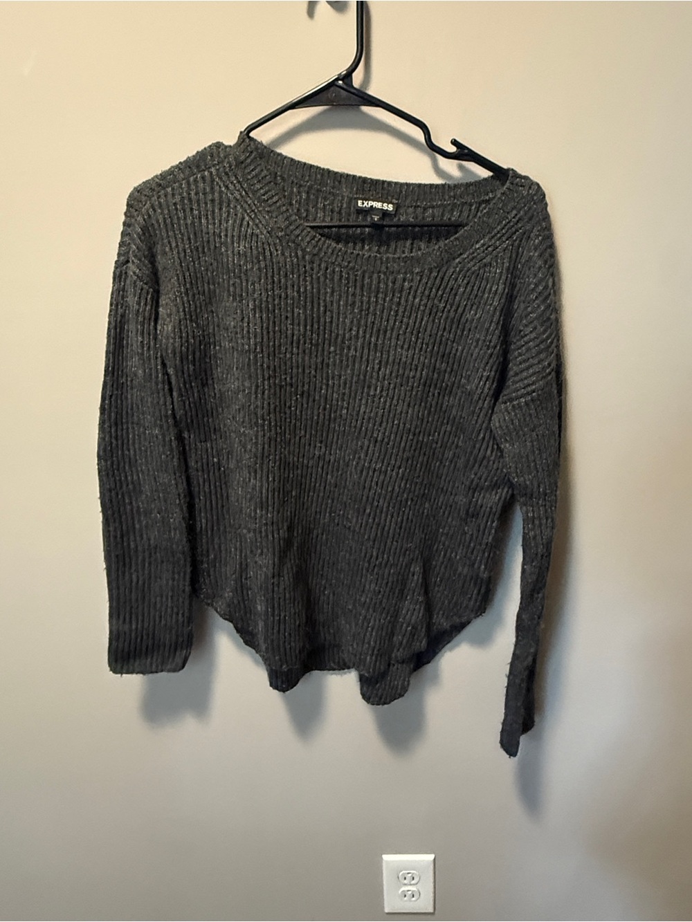 Express Women's Charcoal Ribbed Crewneck Sweater - S
